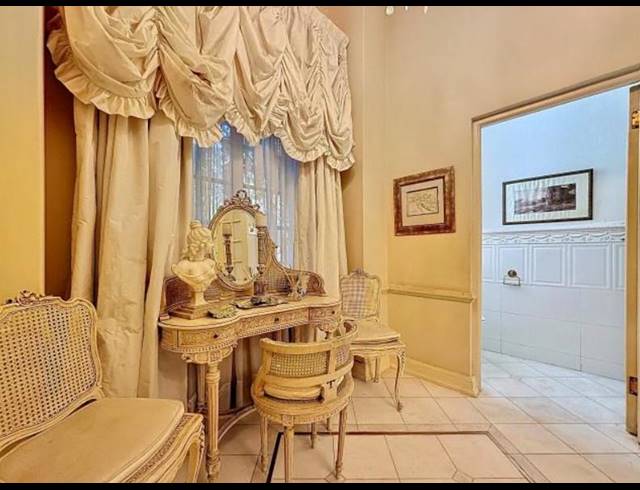 BUSINESS FOR SALE IN MUCKLENEUK